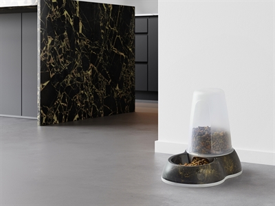 SAVIC VOERDISPENCER LOOP MARBLE ZWART / GOUD — 26X17,5X23 CM 1,5 LTR — afbeelding 5